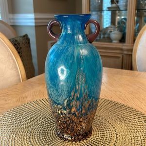 Dale Tiffany Art Glass Vase With Adventurine
